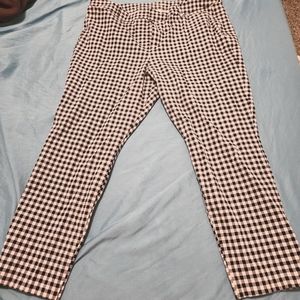 Old Navy High Rise Pixie Pant Size 18